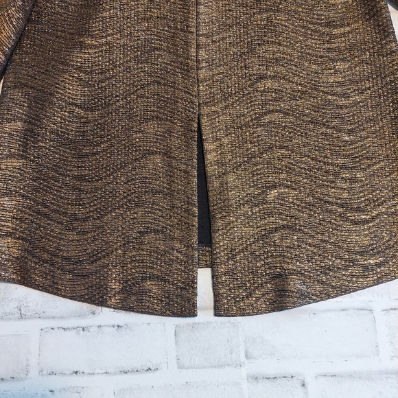 Club Monaco 3/4 sleeve top - Picture 3 of 6